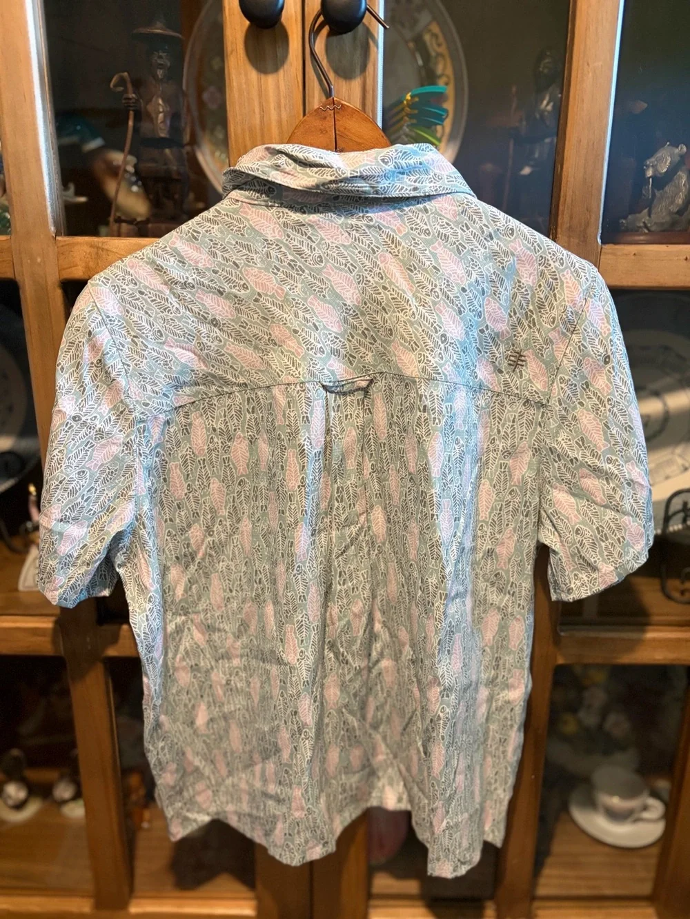 Royal Robbins Women’s Camino Pucker Short Sleeve Shirt Size Small NWT Sage Fish - Picture 9 of 10